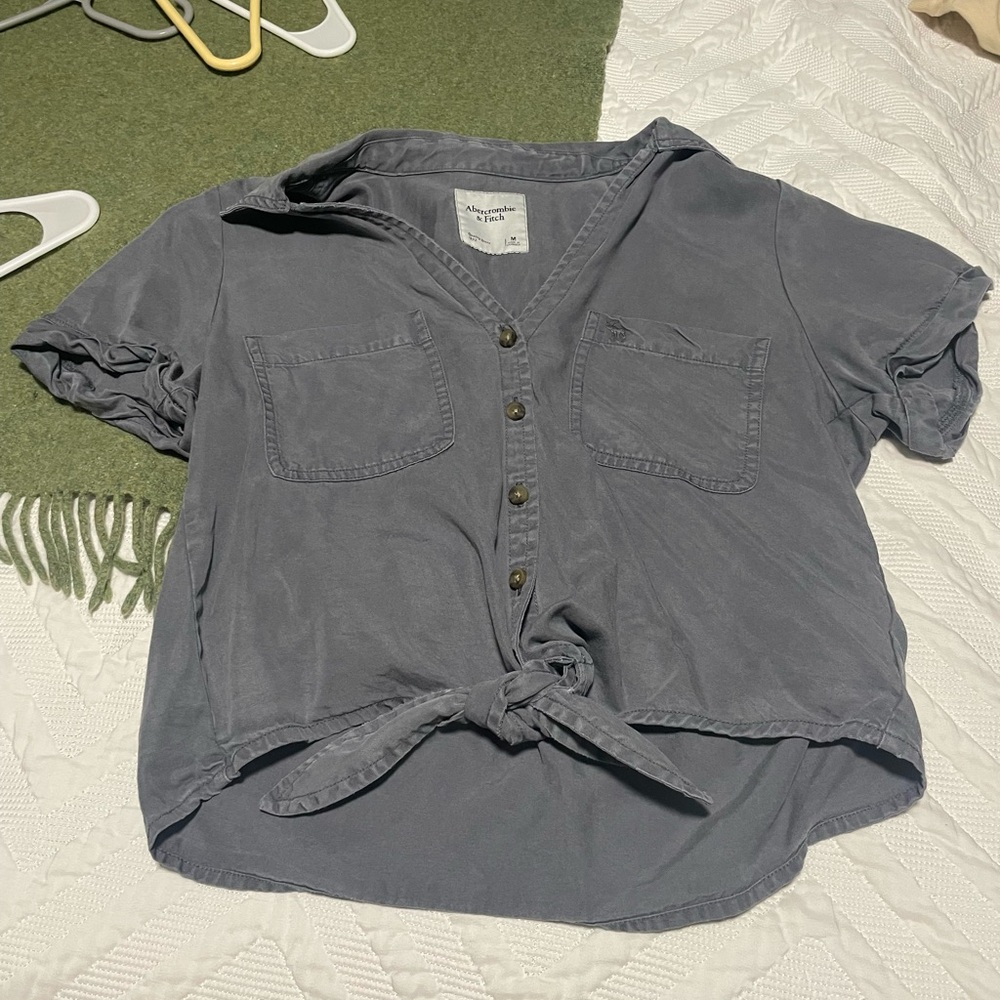 Abercrombie & Fitch Gray V-Neck Shirt